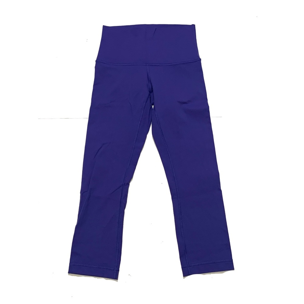 6 / Lululemon crop